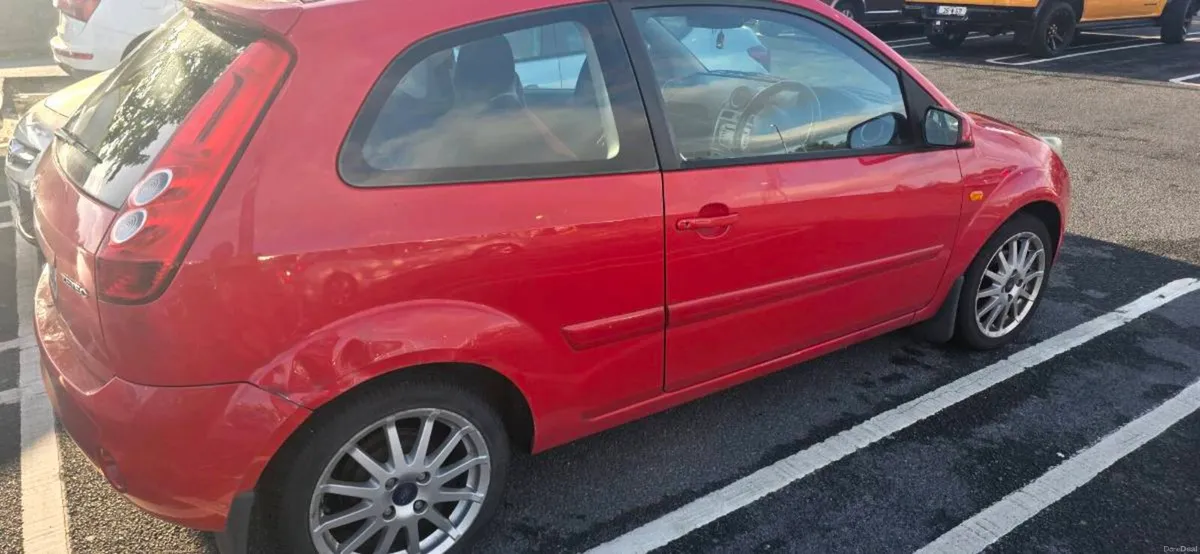 Car - Image 4