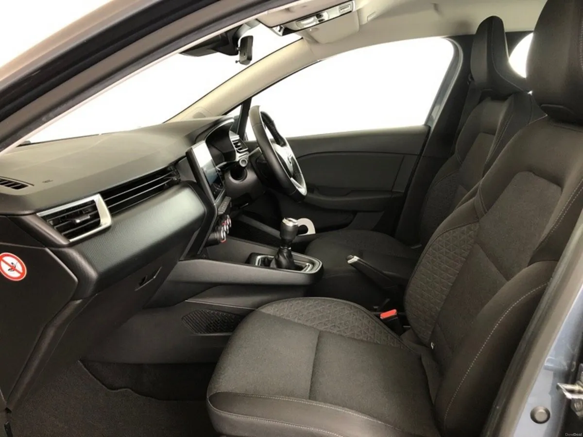 Renault Clio DYNAMIQUE TCE 100 MY19 5DR V - Image 6
