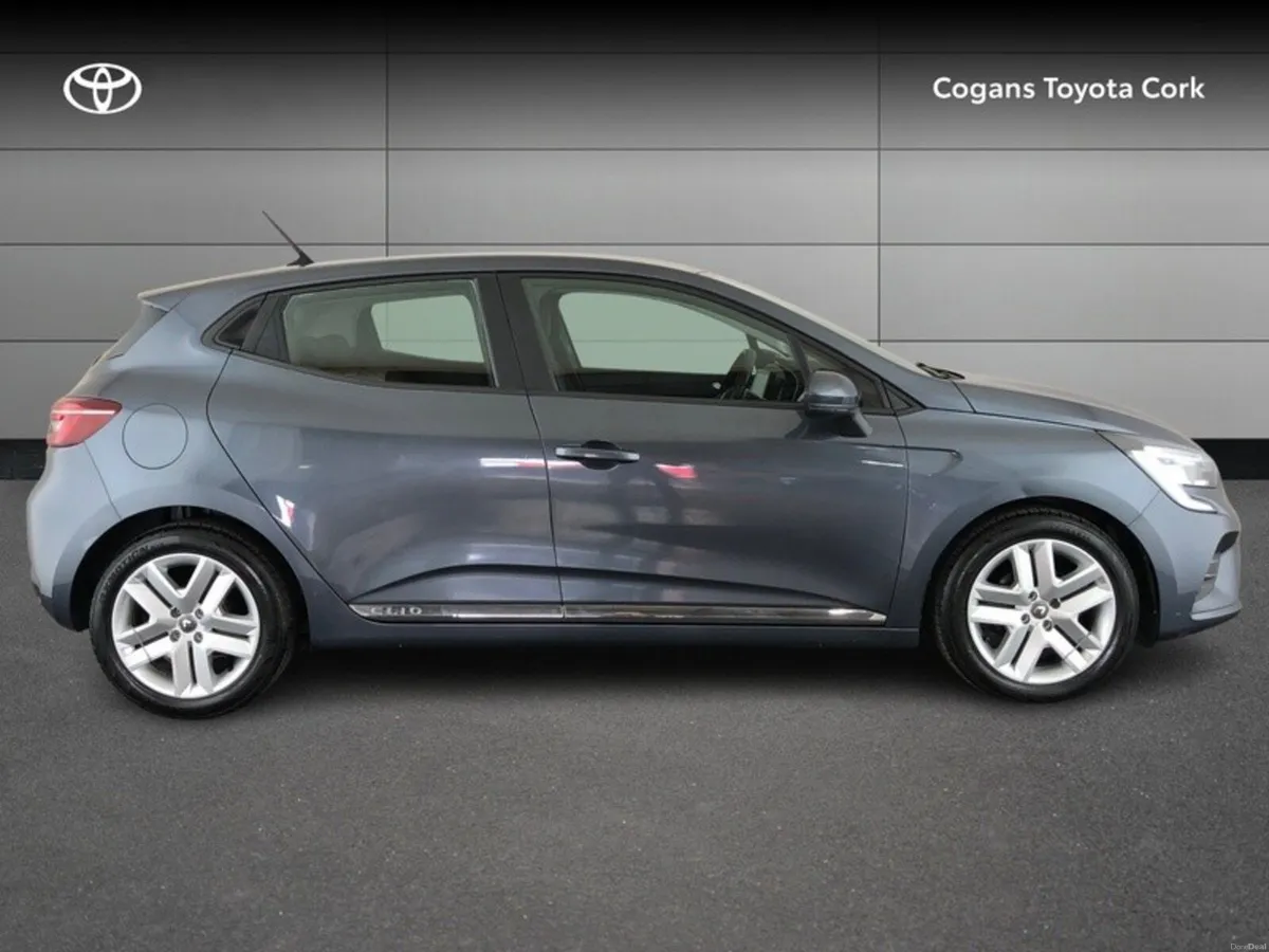 Renault Clio DYNAMIQUE TCE 100 MY19 5DR V - Image 3