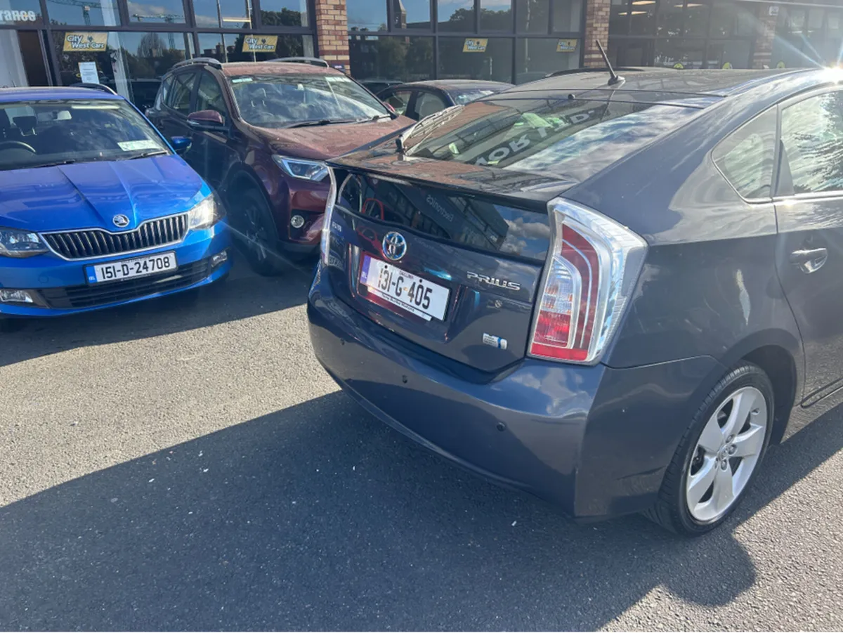 Toyota Prius HYBRID LUXURY //IRISH CAR///TINY KLMS - Image 2