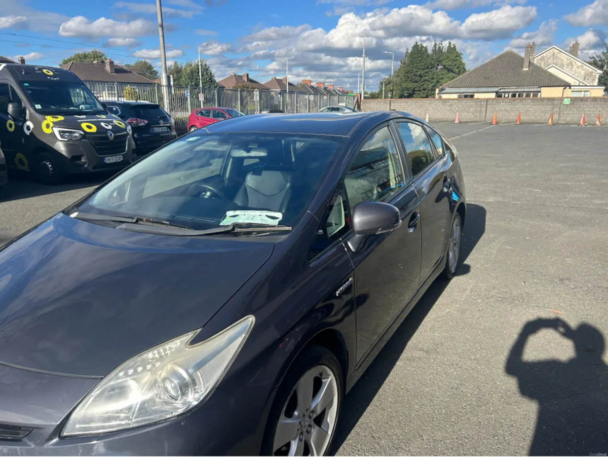 Toyota Prius HYBRID LUXURY //IRISH CAR///TINY KLMS - Image 4