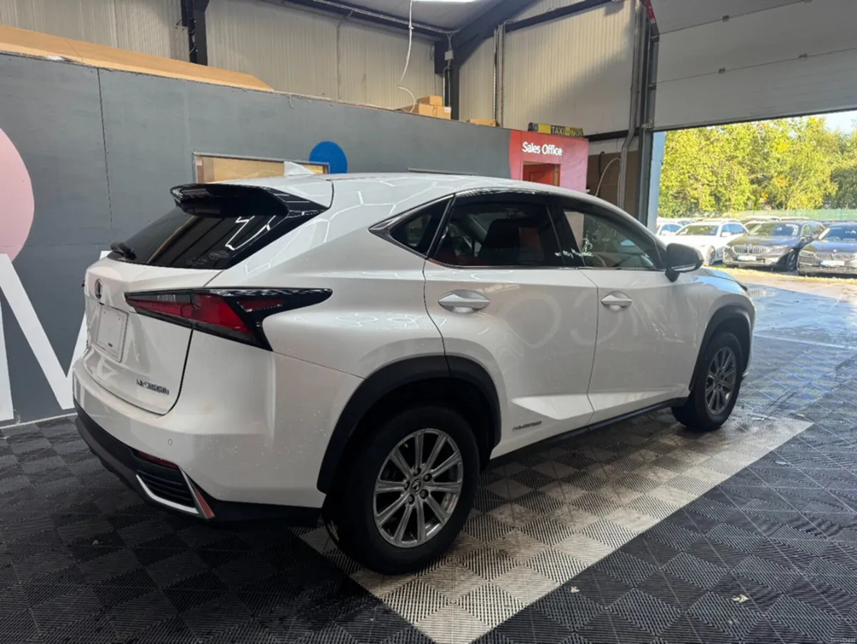 Lexus NX 2019 LEXUS NX 300H I PACKAGE  2.5 AUTOMAT - Image 3