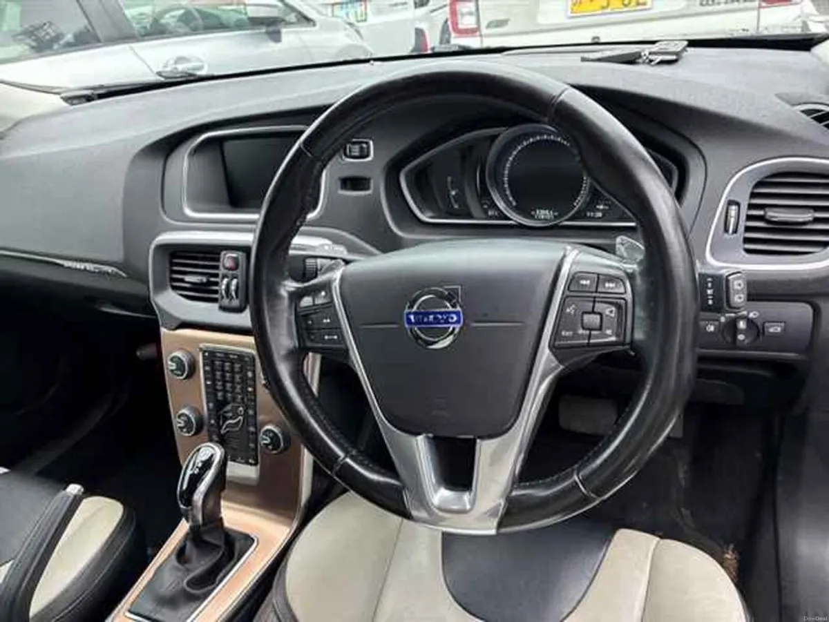 Volvo V40 COMING SOON - Image 5
