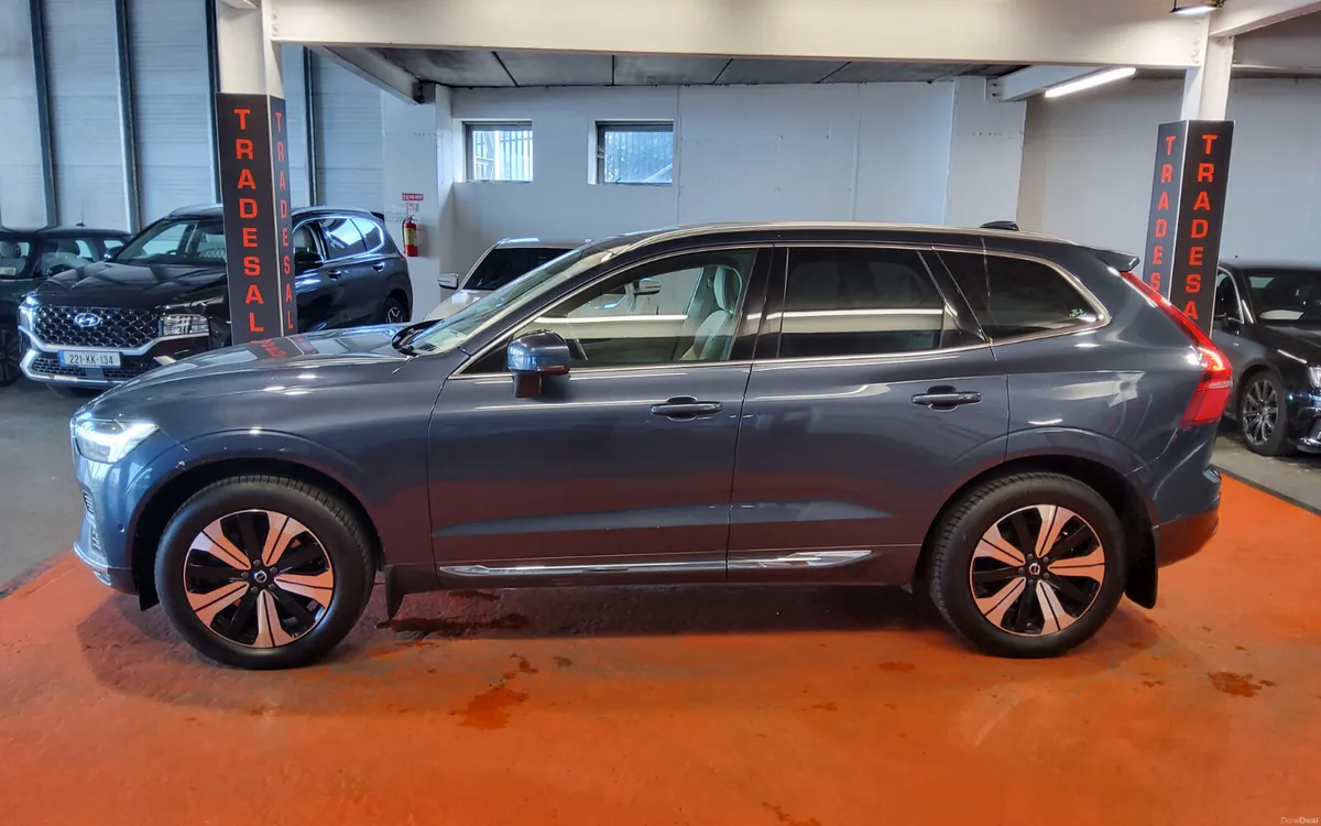 Volvo XC60 2022 - Image 6