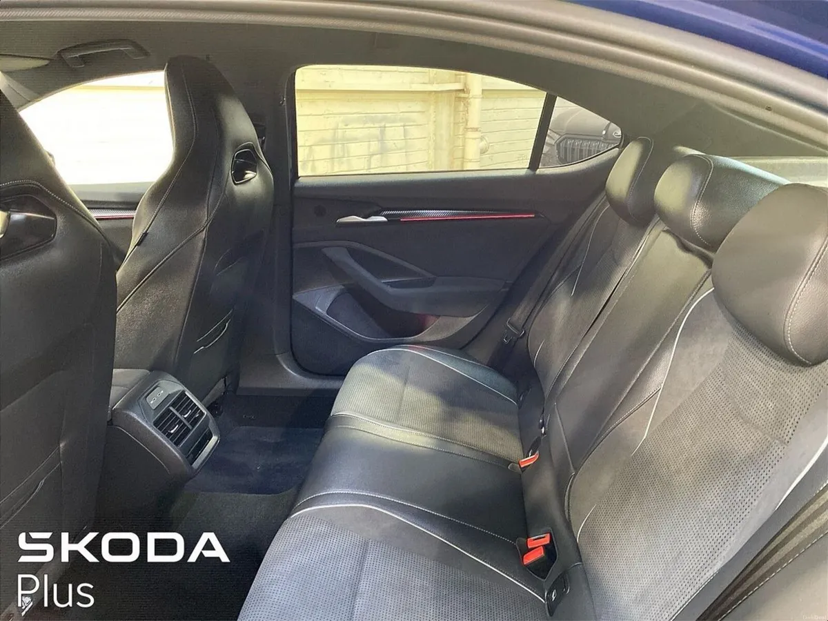Skoda Superb Sportline 2.0TDI 150bhp DSG - Image 6