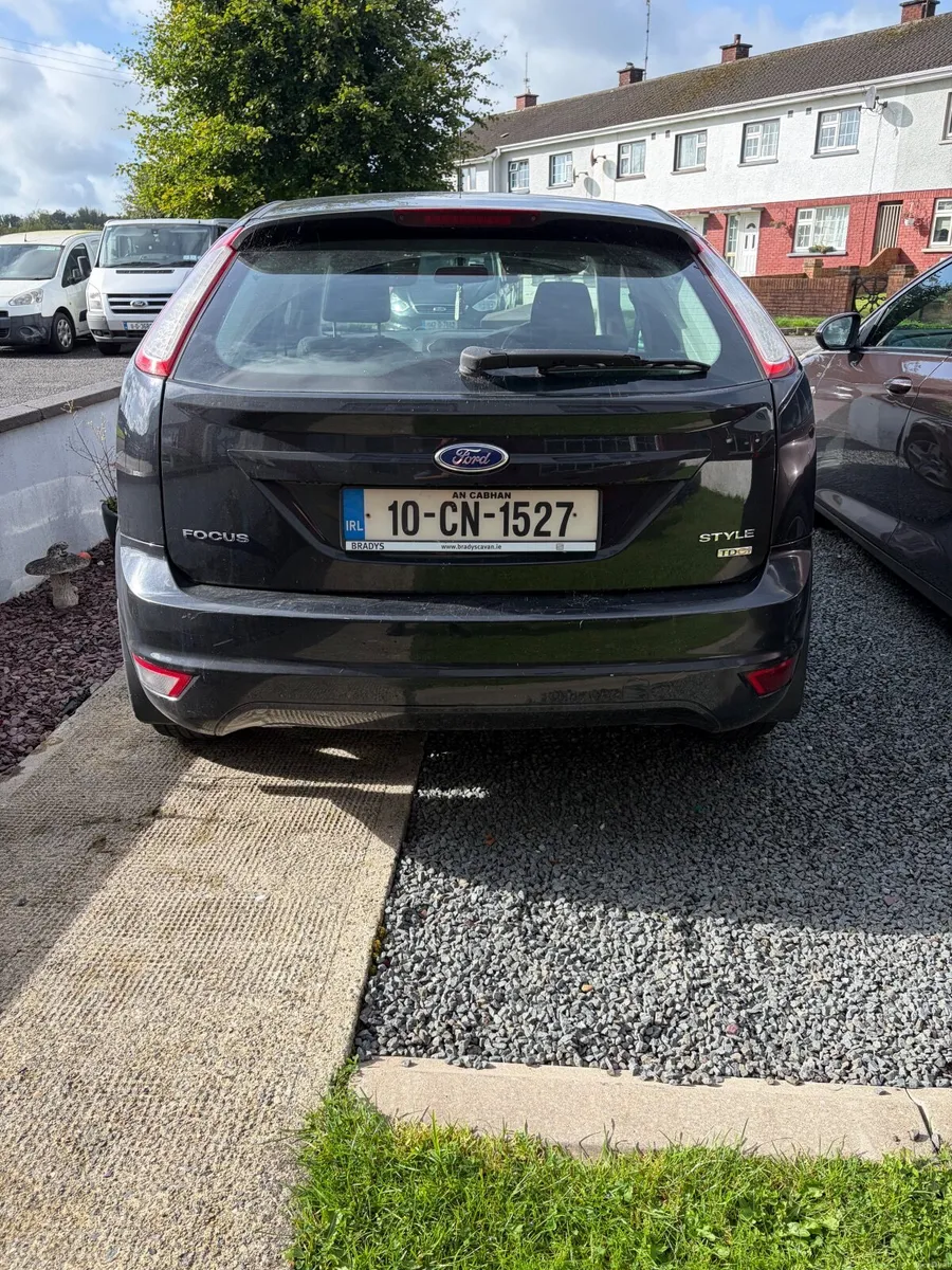 Ford Focus 2010 - Image 6