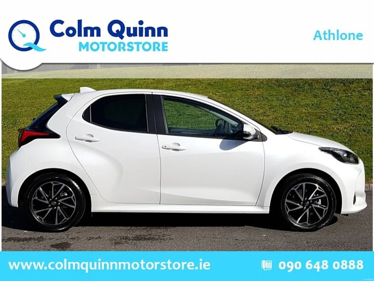 Toyota Yaris 1.5 HEV Luna - Automatic - Keyless En - Image 2