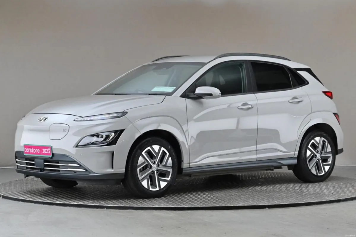 Hyundai KONA EV PREMIUM SE 64KWH - Image 4