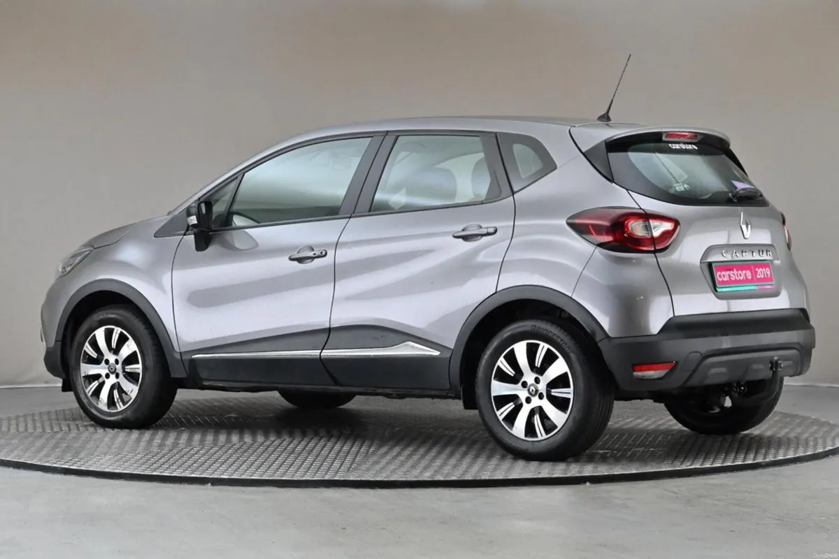 Renault Captur 1.0 TCE 5SPD PLAY - Image 6