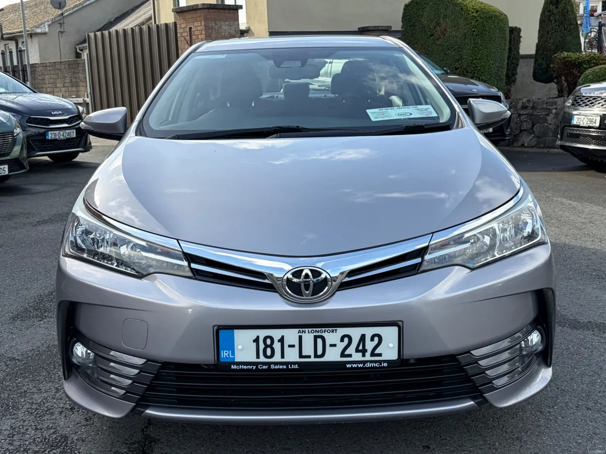 2018 Toyota Corolla Luna Sport *Low Kils* - Image 2