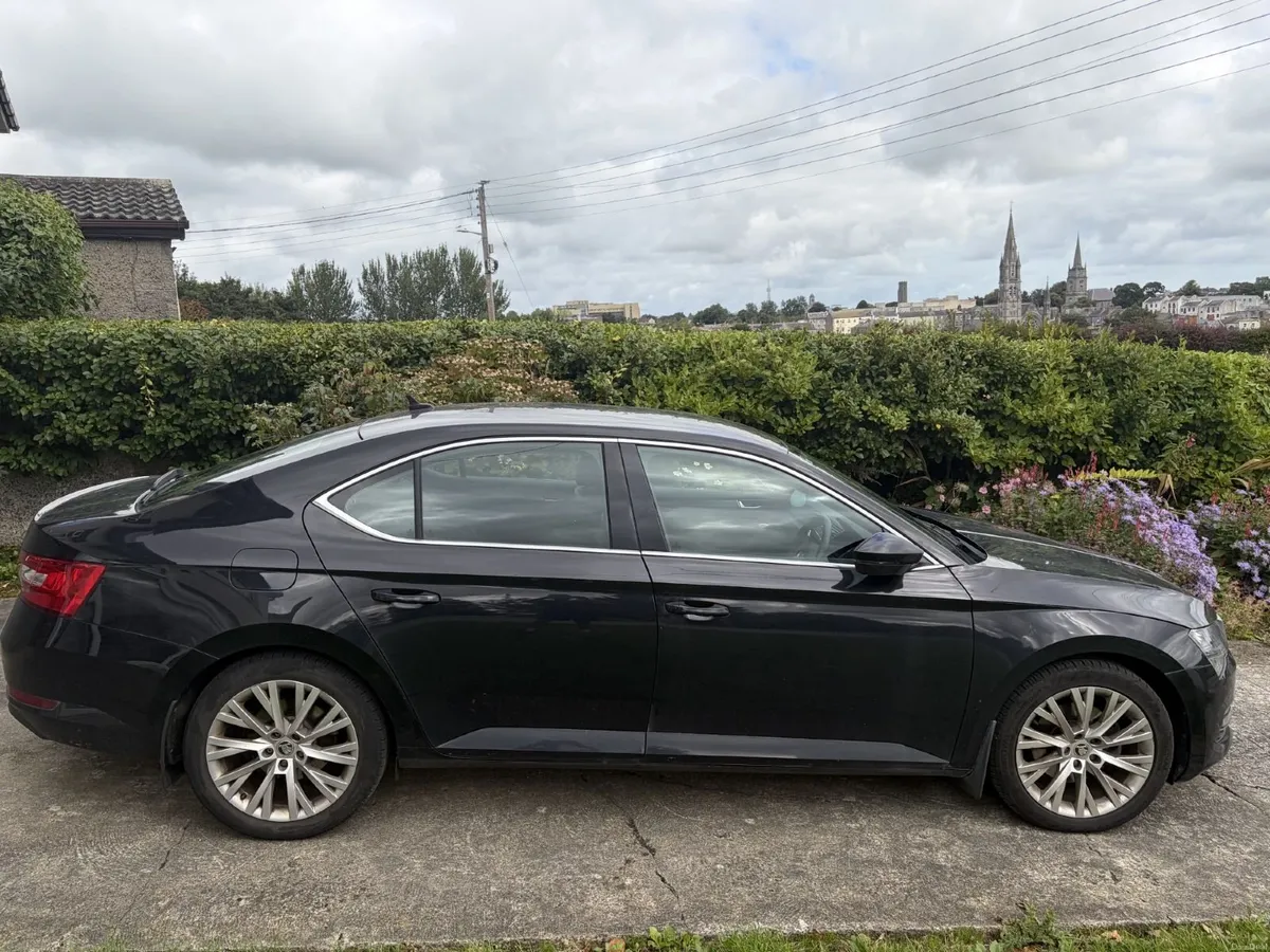 Skoda Superb 2022 Style 2.0 TDI 150bhp - Image 1