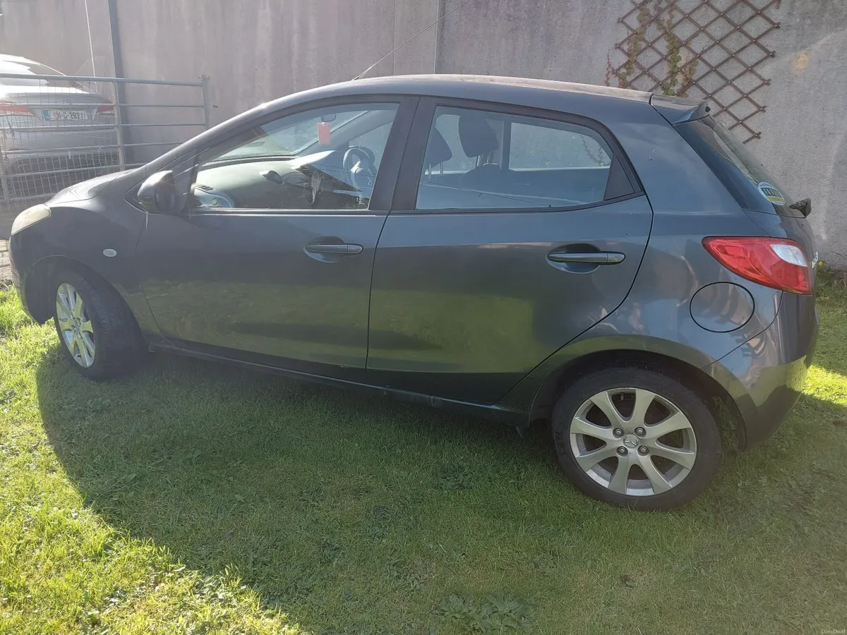 Mazda Mazda2 2010 - Image 4