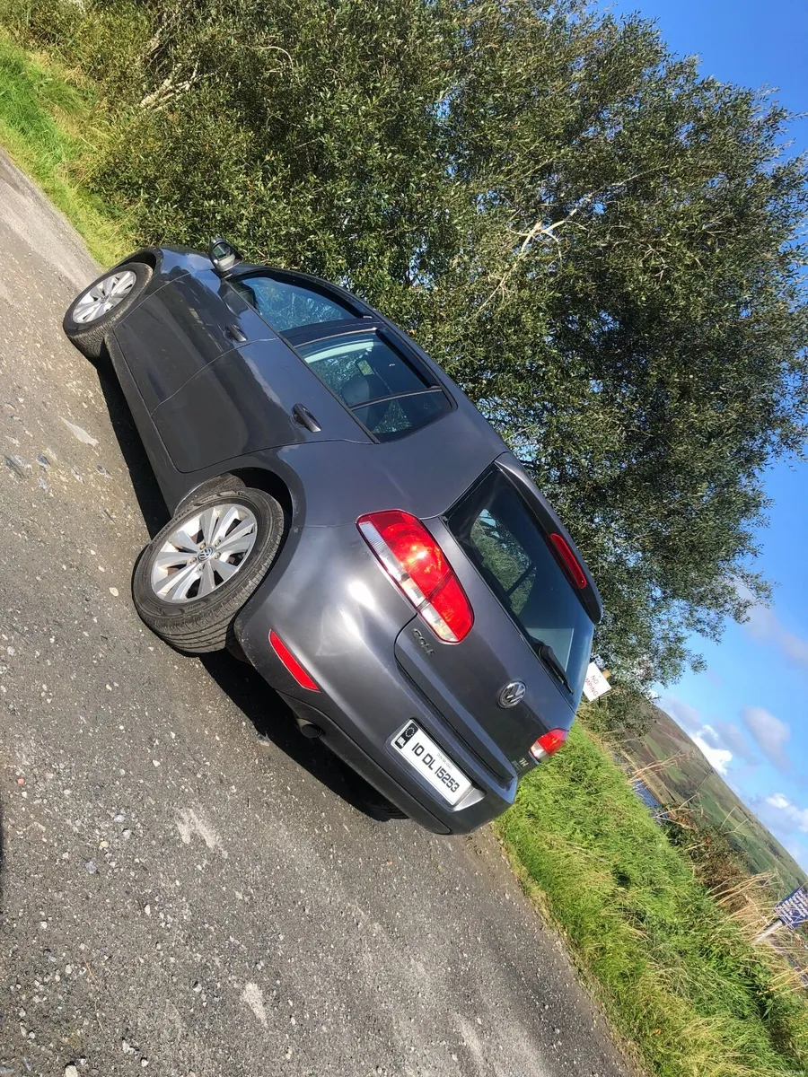 Volkswagen Golf 2010 - Image 5