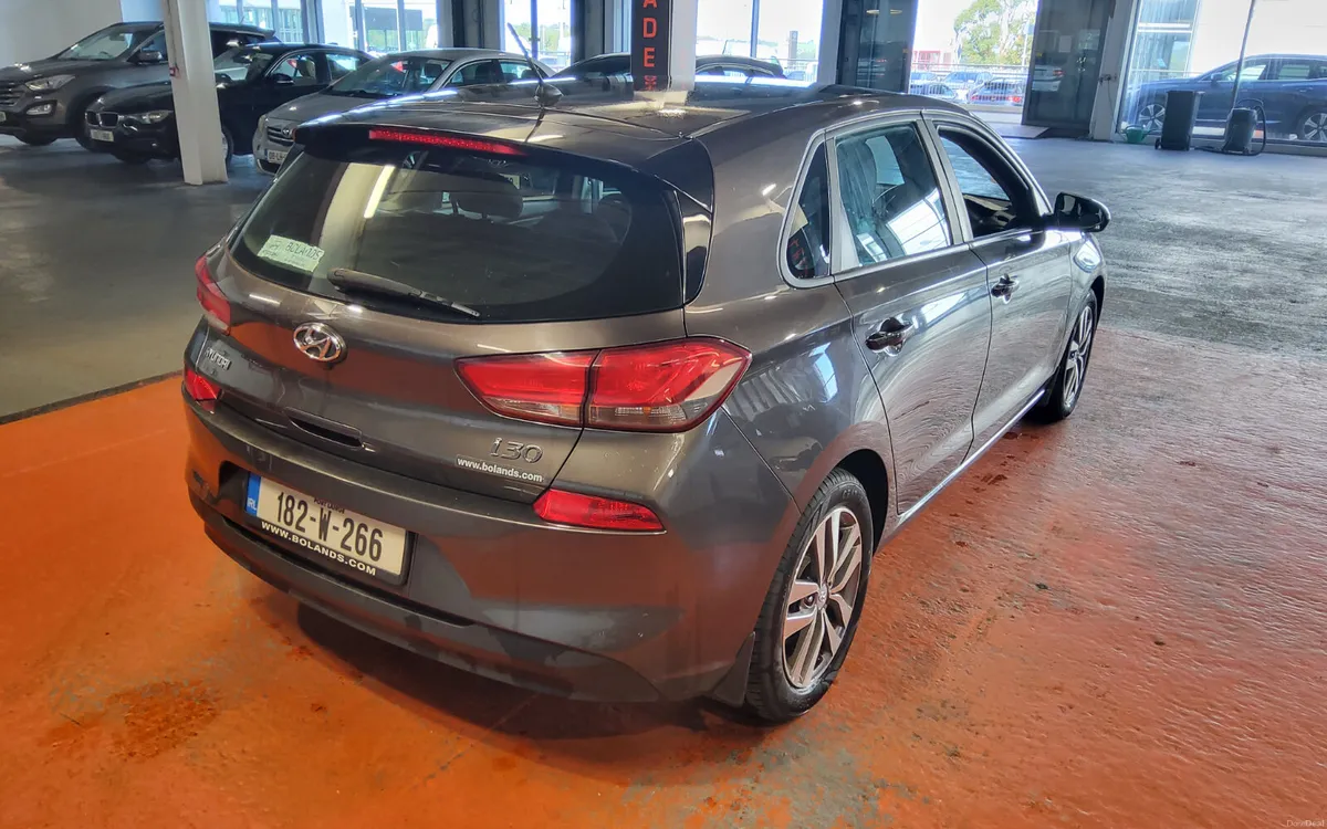 Hyundai i30 2018 - Image 2