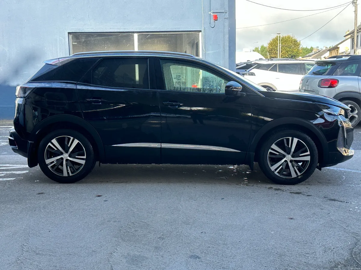 Peugeot 3008 1.5 BlueHDi 130bhp Allure - Image 2