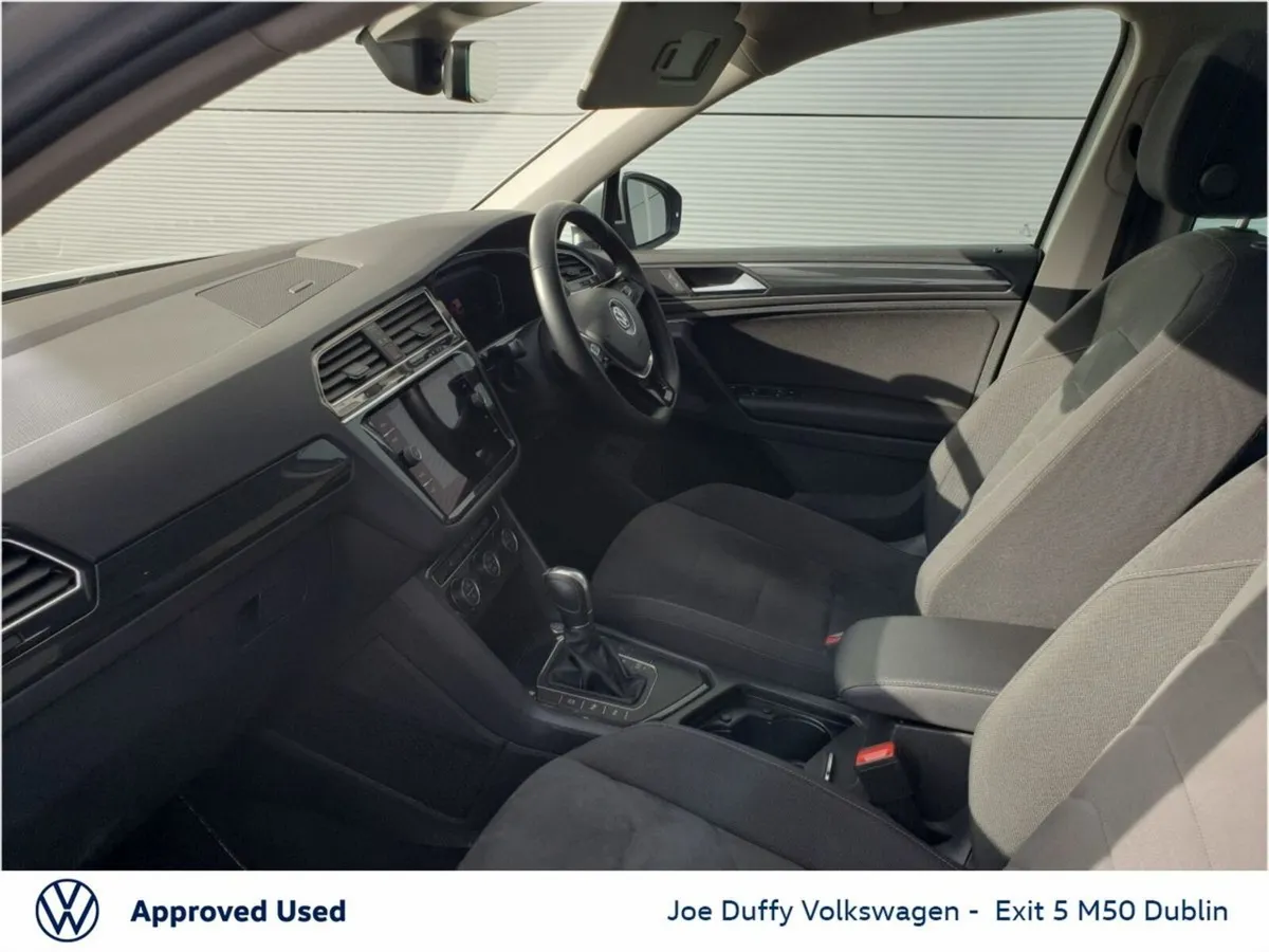 Image 3 of 32