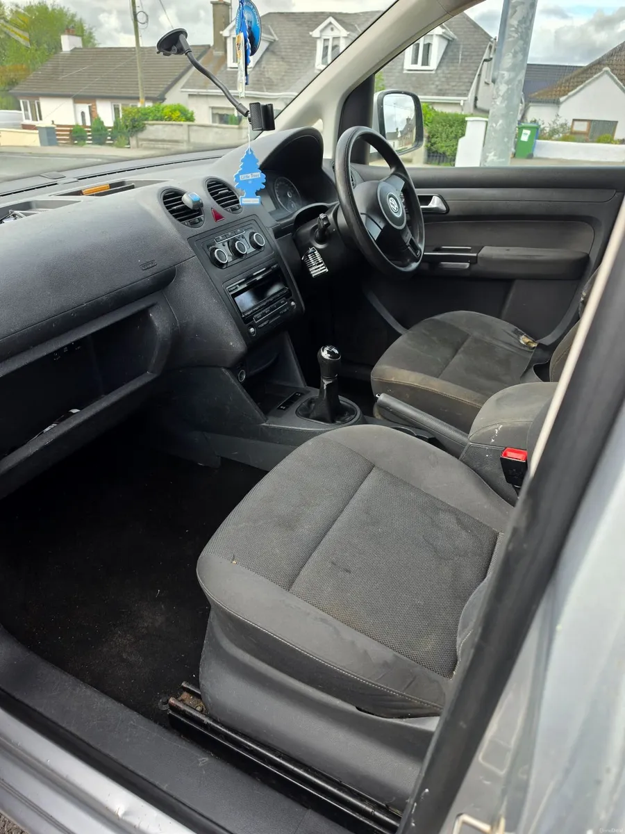 Volkswagen Caddy Maxi Life 2014 - Image 6
