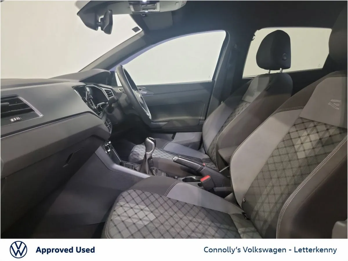 Volkswagen Taigo 1.0 TSI 110HP R-Line *Huge Spec* - Image 4