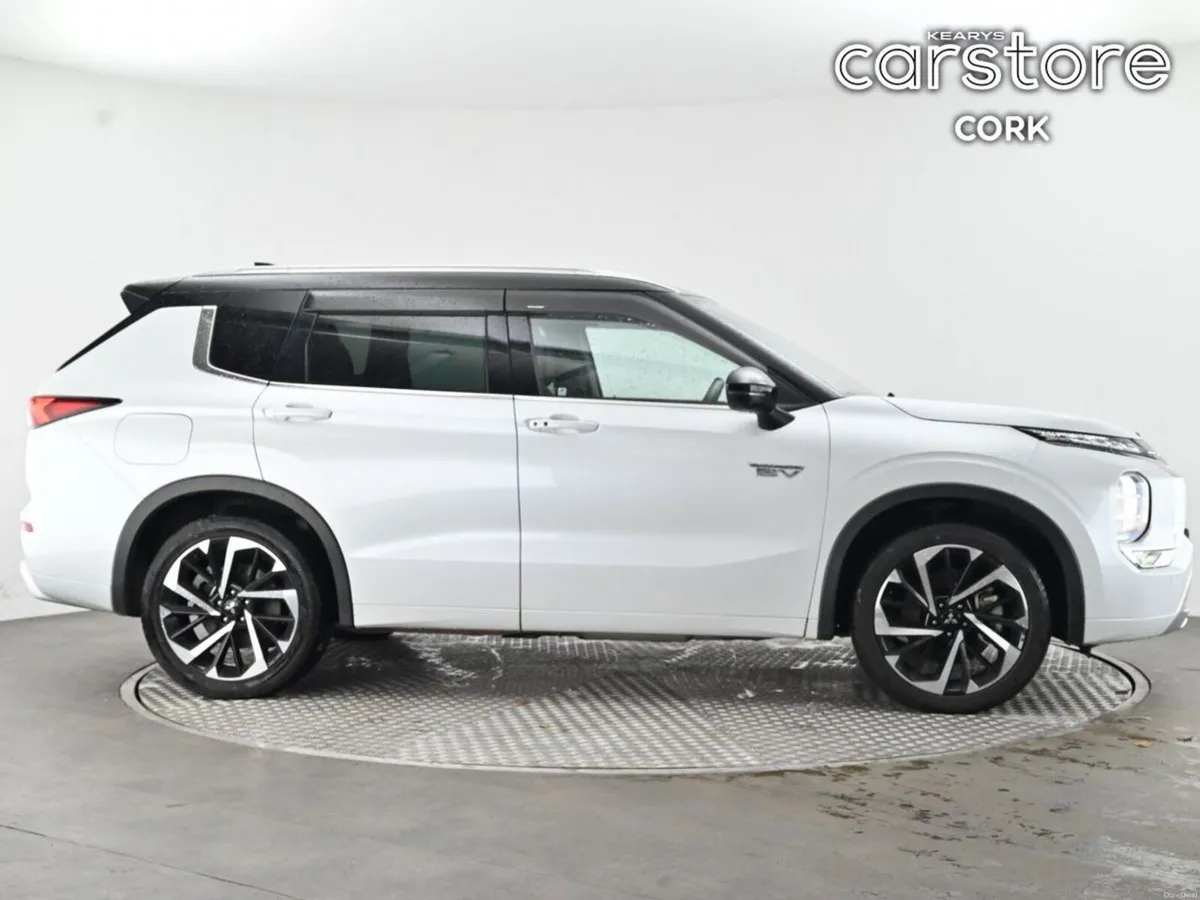 Mitsubishi Outlander PHEV 4WD AUTO HIGH SPEC - Image 2
