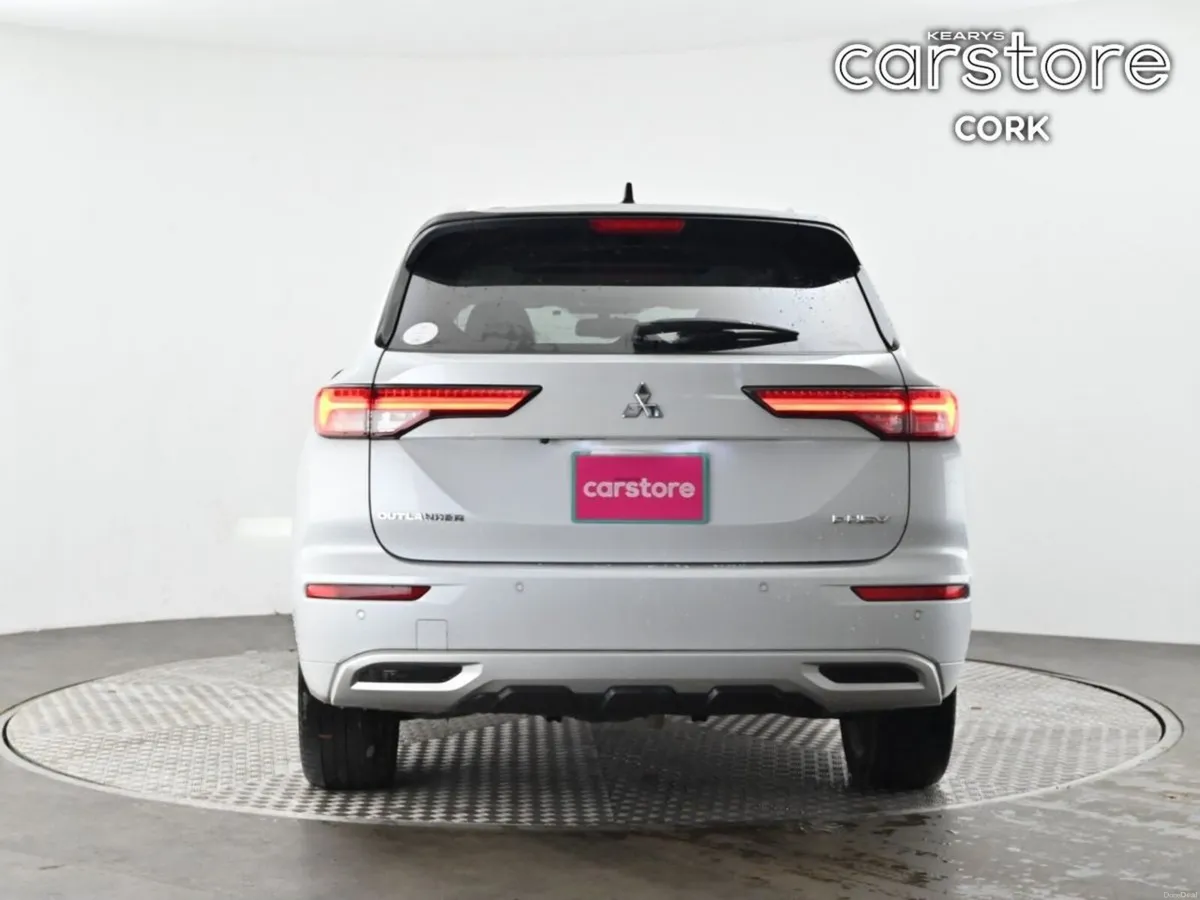 Mitsubishi Outlander PHEV 4WD AUTO HIGH SPEC - Image 4