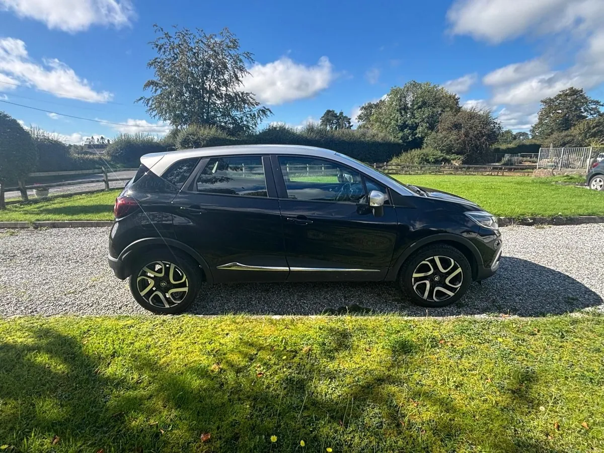 Renault Captur 2018 NCT 07/28 - Image 2