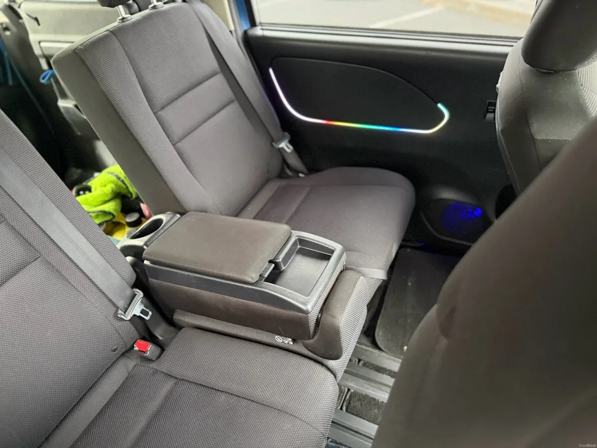 Nissan Serena - Image 6