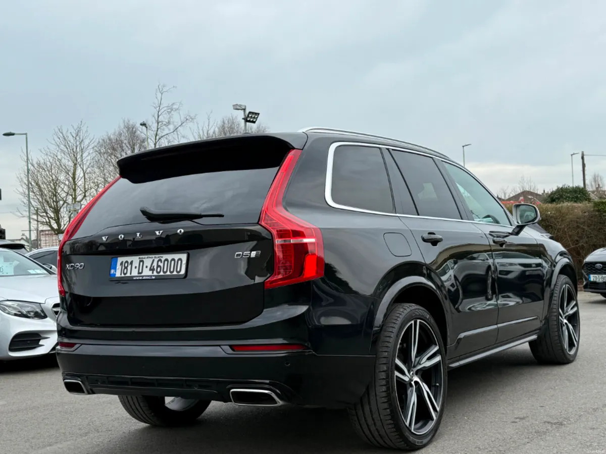 Volvo XC90 2.0 D5 R-DESIGN PRO AWD *HUGE SPEC* - Image 4
