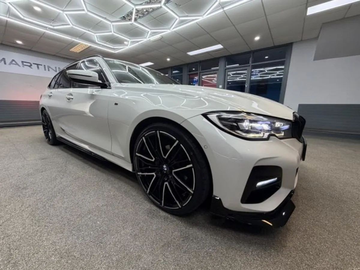 BMW 3-Series 320D Touring XDrive M Sport - Image 6