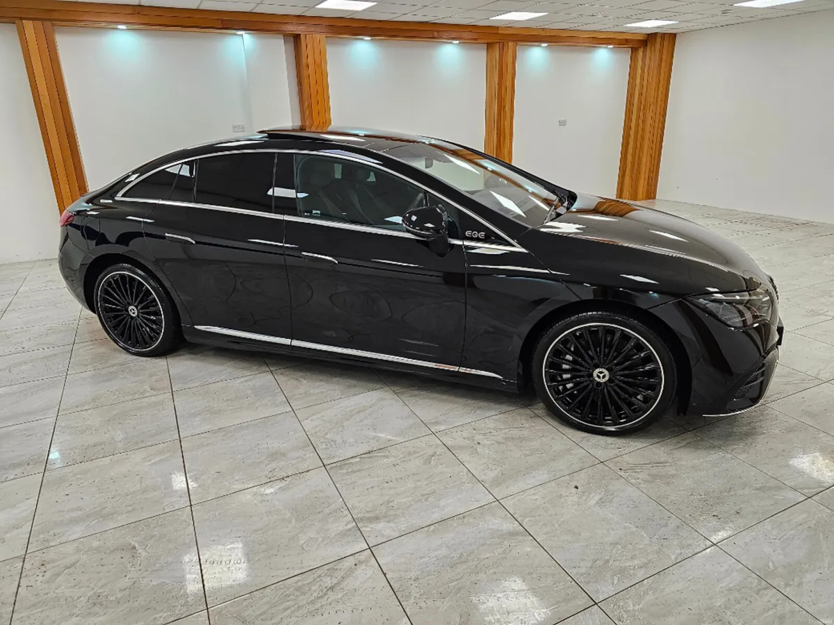 Mercedes-Benz EQE PREMIUM PLUS // PAN SUNROOF - Image 6
