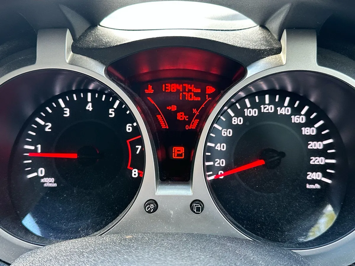 Nissan Juke 1.6 Petrol Automatic - Image 6