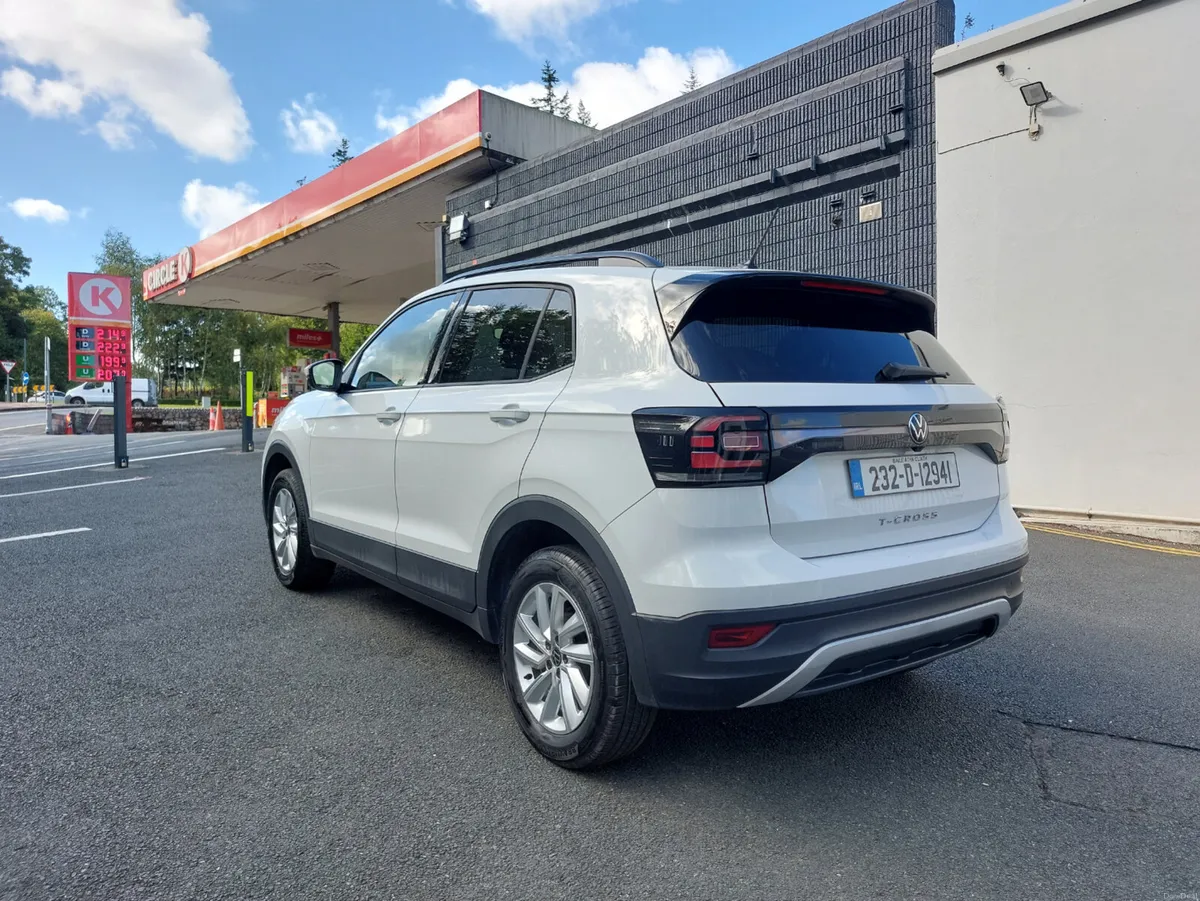 Volkswagen T-Cross 2023 LIFE 1.0 TSI - Image 5