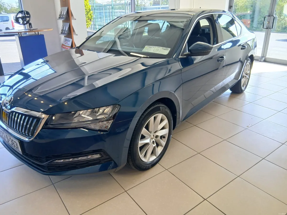DEAL OF THE MONTH LOW MILAGE Skoda Superb 2022 - Image 2