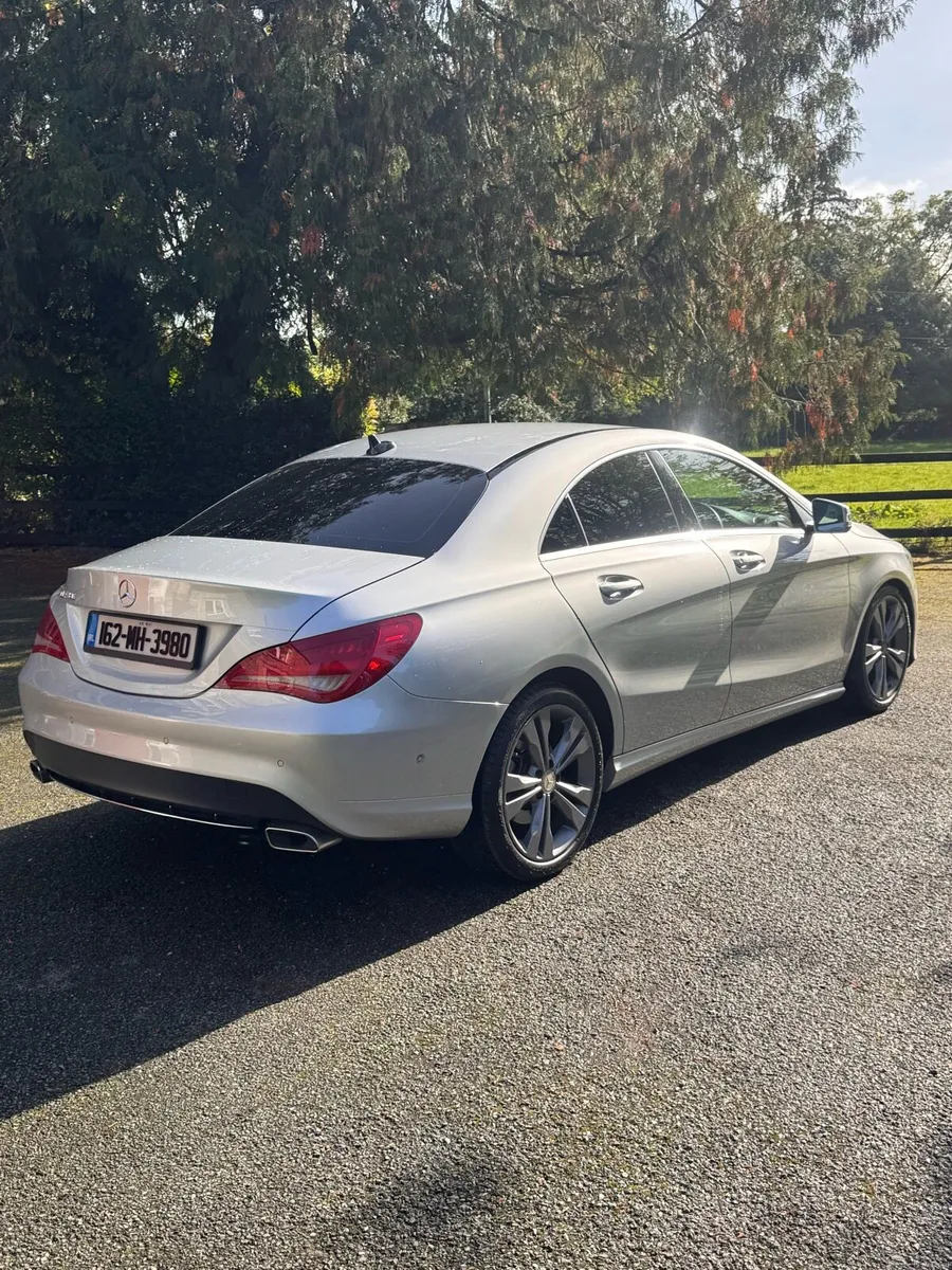 Mercedes C180 1.6 Automatic Reverse Camera - Image 2