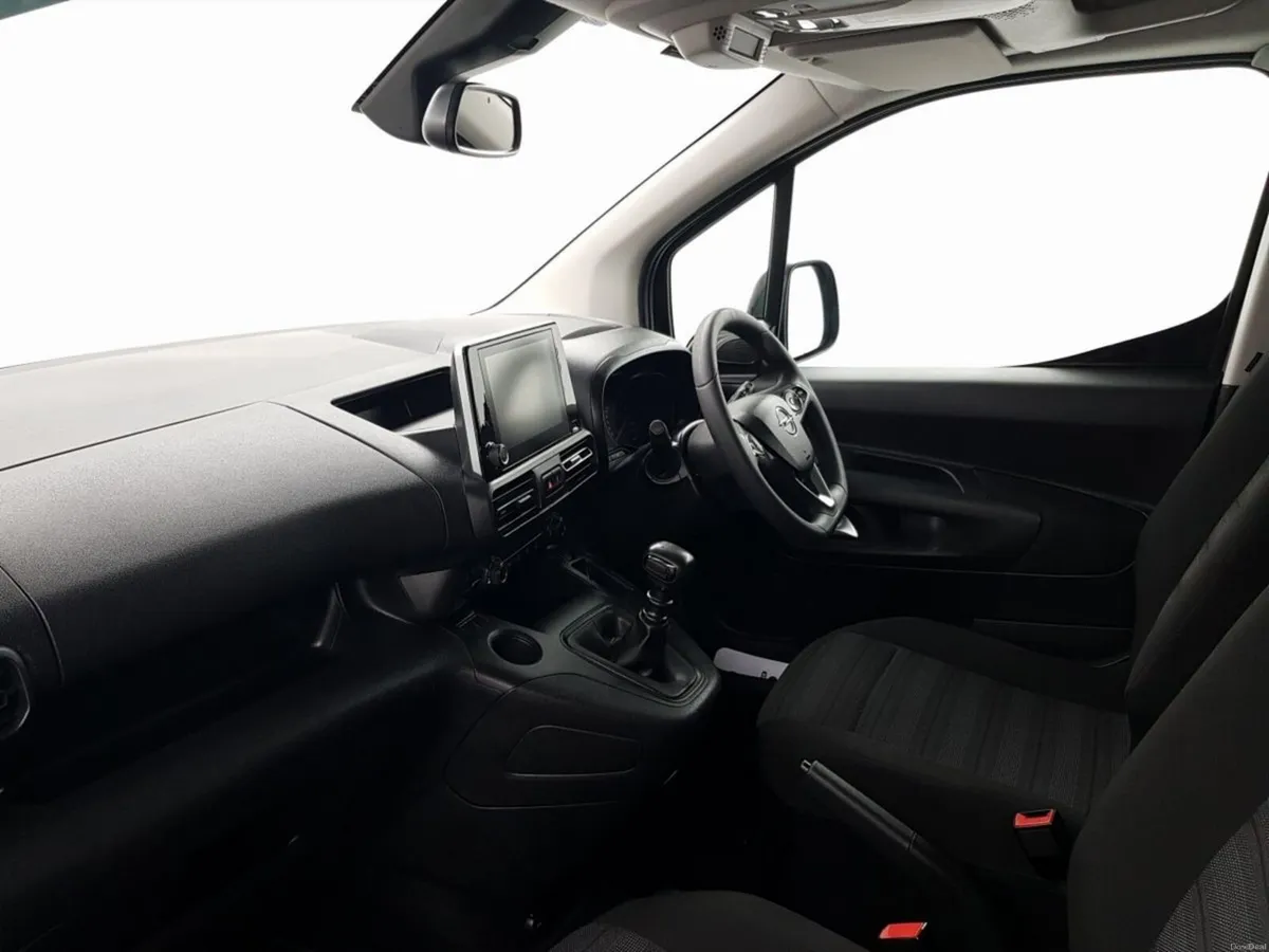 Opel Combo 1.5 Turbo D 100PS Energy 5 Seater - Image 4