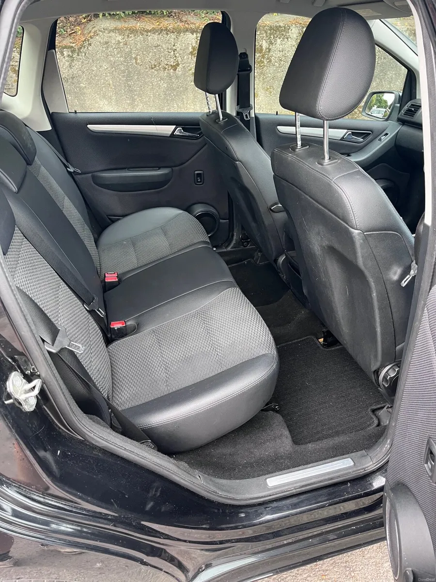 Mercedes-Benz A-Class 2011 - Image 6