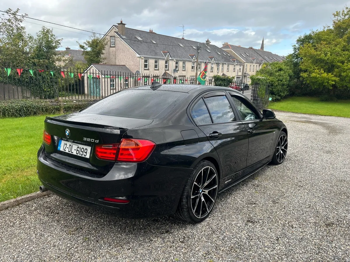 2012 BMW 320 F30 D EFFICIENCY DYNAMICS 2.0 Diesel - Image 4