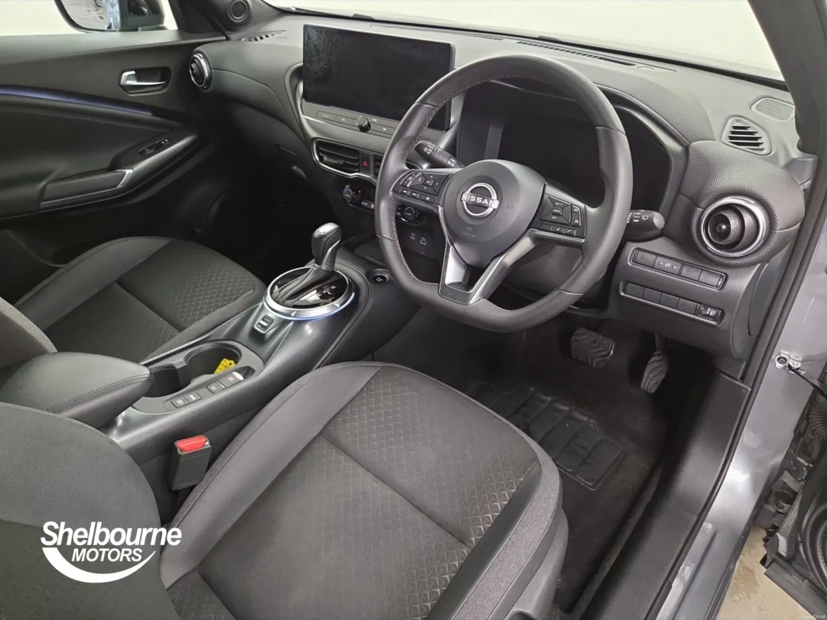 Nissan Juke 1.6 Hybrid N-Connecta 5dr Auto - Image 4