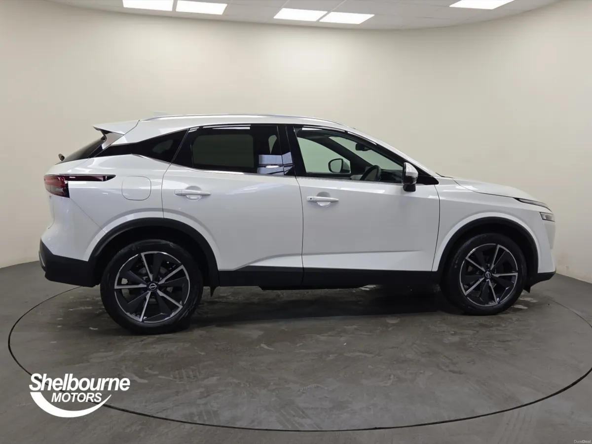 Nissan Qashqai 1.3 DiG-T MH 158 Tekna 5dr Xtronic - Image 3