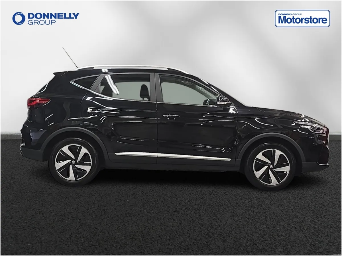 MG ZS 115kW Trophy Connect EV Long Range73kWh 5dr - Image 3