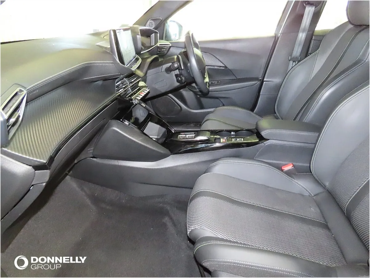 Peugeot 2008 1.2 PureTech 130 GT 5dr EAT8 - Image 4