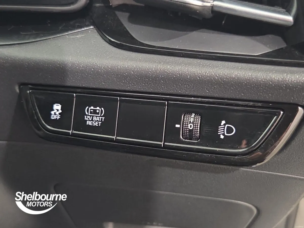 Kia Niro 1.6 GDi 127 Hybrid 2 Nav 5dr DCT - Image 5