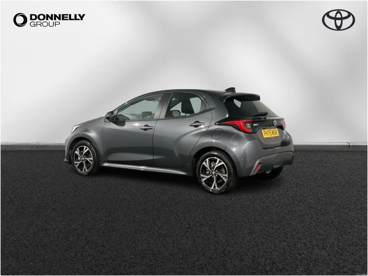 Toyota Yaris 1.5 Hybrid Design 5dr CVT - Image 2