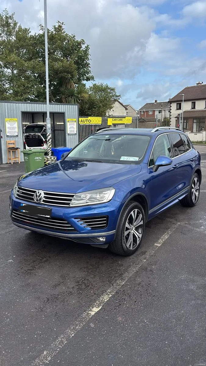 Volkswagon Touareg 3lt v6 r line - Image 1