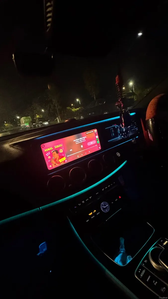 Mercedes E220D premium plus Amgline - Image 2