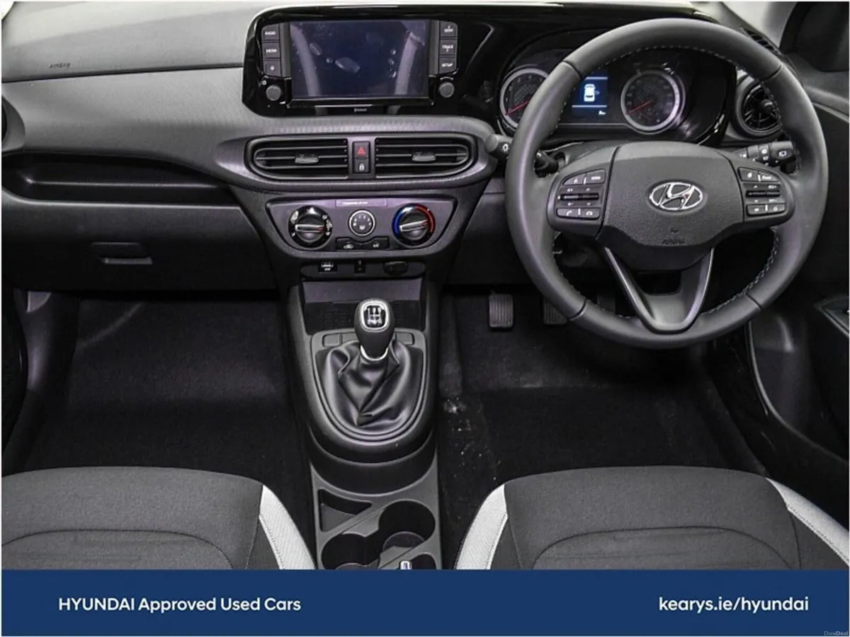 Hyundai i10 Deluxe Plus - Image 4