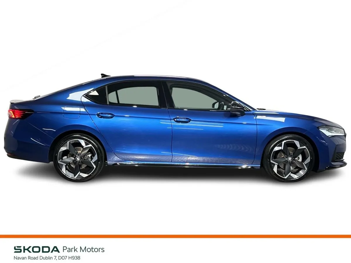 Skoda Superb Sportline DSG 2.0 TDI 150BHP - Revers - Image 6
