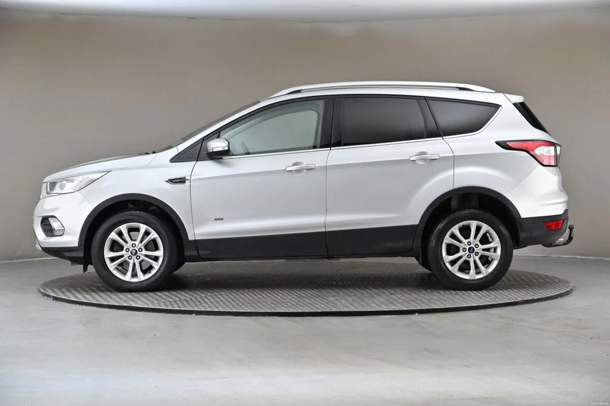 Ford Kuga 2.0TDCi AWD TITANIUM 150BHP POWRSHIFTT - Image 5