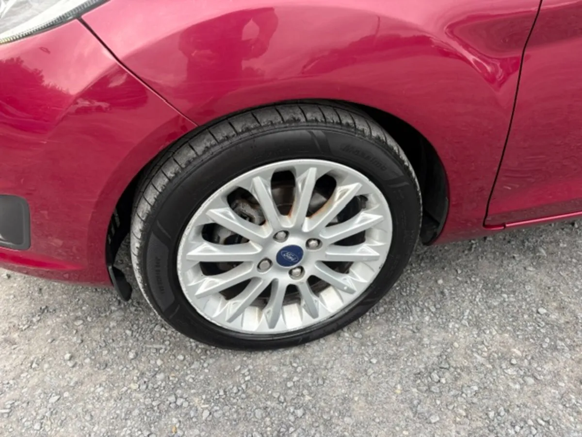 Ford Fiesta 2014 AUTOMATIC - Image 4