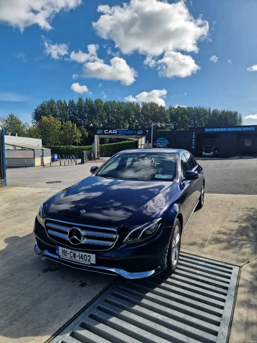 Mercedes Benz E-Klasse - Image 1
