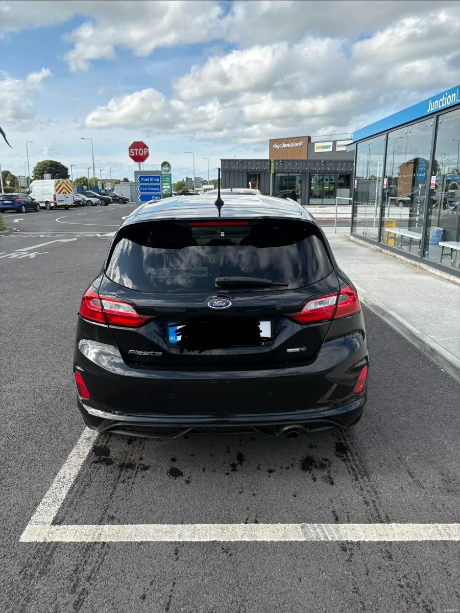 Ford Fiesta 2023 ST Line Black - Image 2